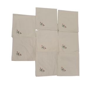 Set of 8 embroidered linen napkins